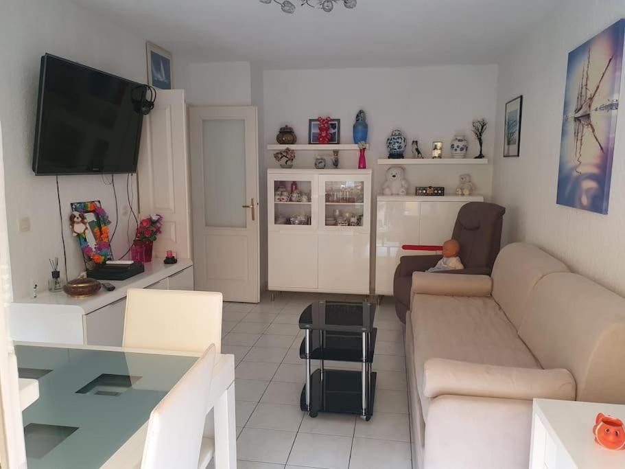 Appartement Yoyo. مينتون المظهر الخارجي الصورة
