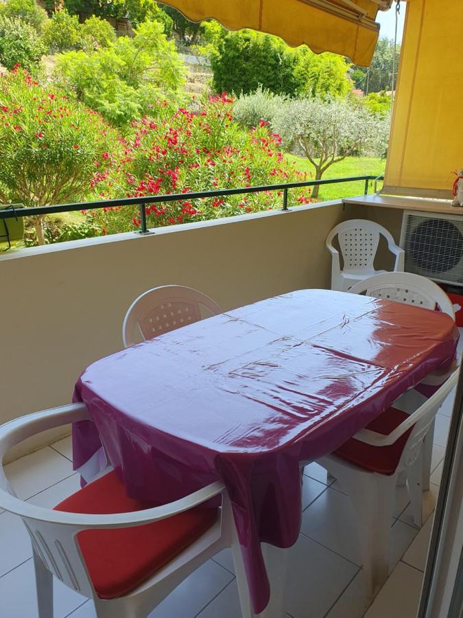 Appartement Yoyo. مينتون المظهر الخارجي الصورة